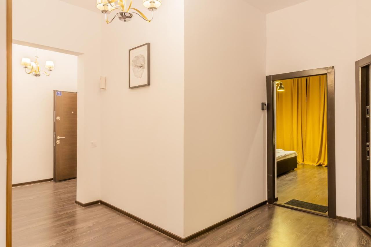 Chateau: Upscale In Bucharest's Historical Center! *
