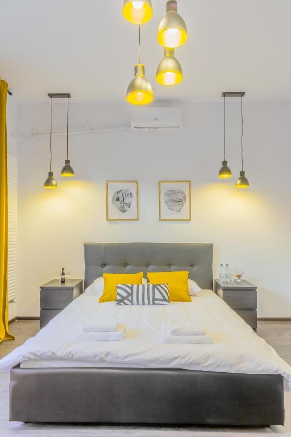 Aparthotel Chateau: Upscale In Bucharest's Historical Center! Bucarest